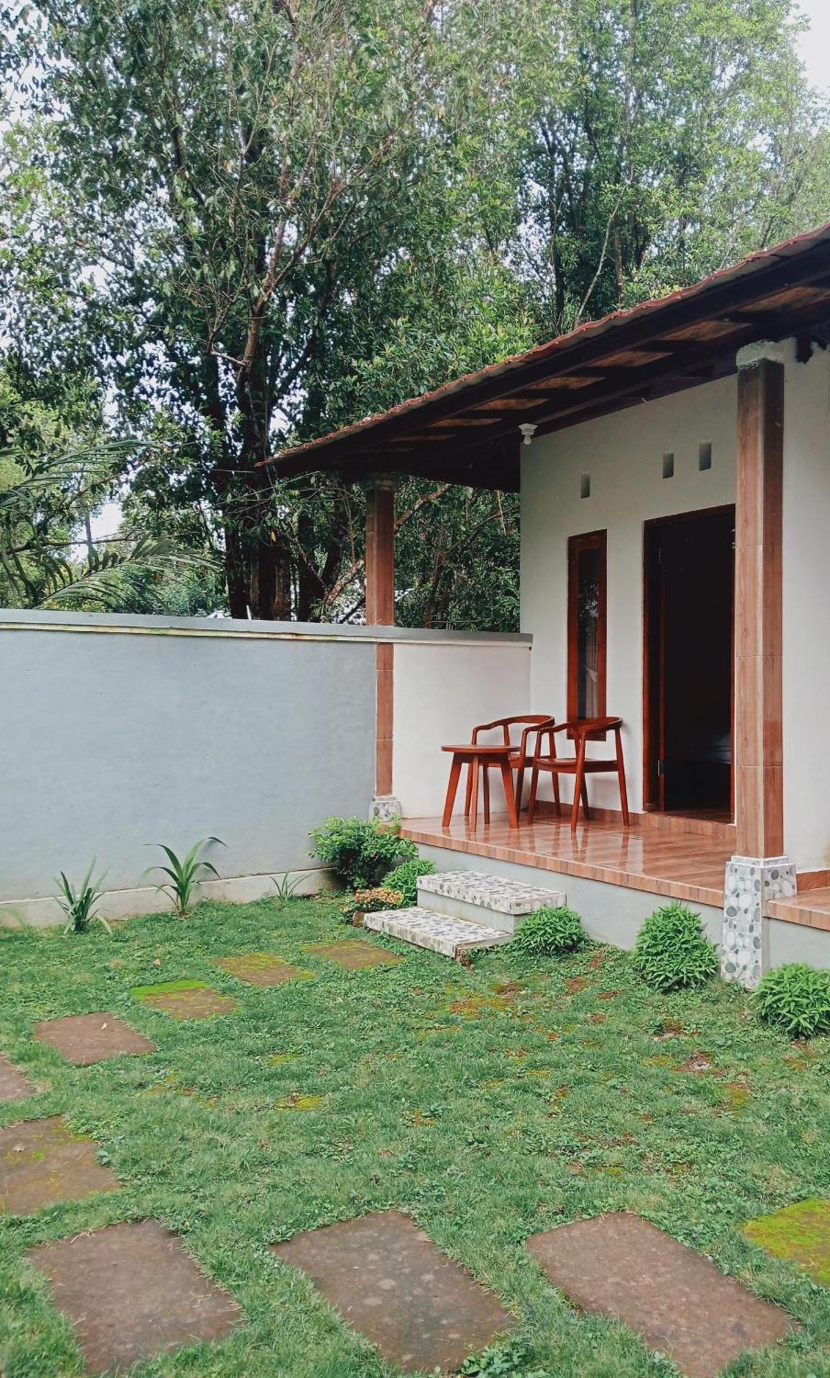 Jepun Homestay Lemukih Singaraja Zewnętrze zdjęcie